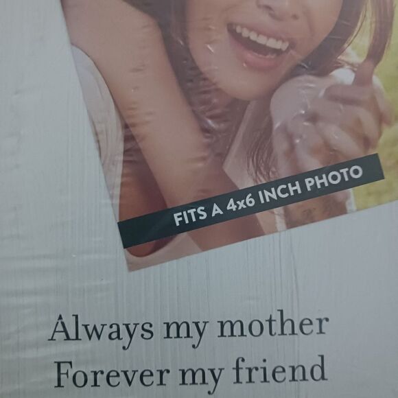 MOM Photo Hanger Frame - Picture 3 of 4